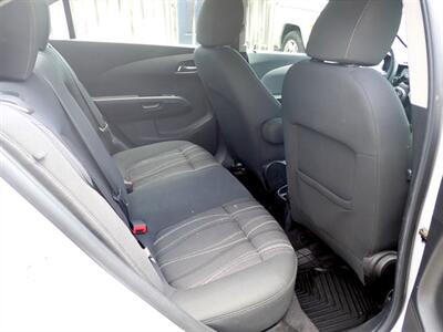 2016 Chevrolet Sonic LT Auto   - Photo 7 - Uniontown, PA 15401