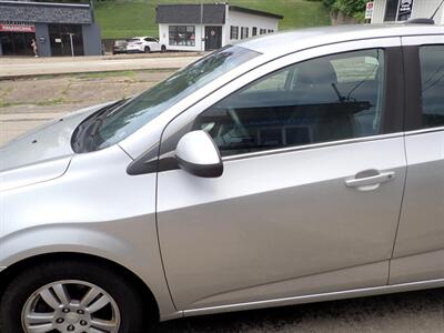 2016 Chevrolet Sonic LT Auto   - Photo 17 - Uniontown, PA 15401