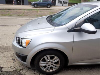 2016 Chevrolet Sonic LT Auto   - Photo 16 - Uniontown, PA 15401