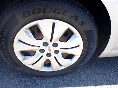 2012 Chevrolet Cruze LS   - Photo 16 - Uniontown, PA 15401