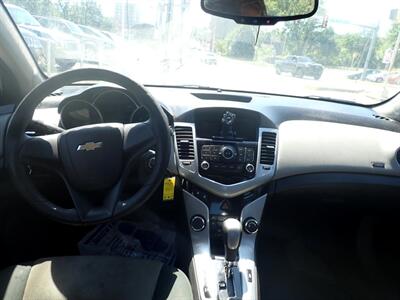 2012 Chevrolet Cruze LS   - Photo 6 - Uniontown, PA 15401