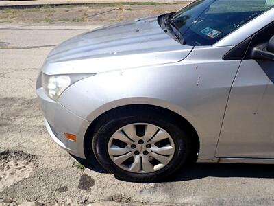 2012 Chevrolet Cruze LS   - Photo 23 - Uniontown, PA 15401