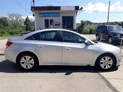 2012 Chevrolet Cruze LS   - Photo 2 - Uniontown, PA 15401