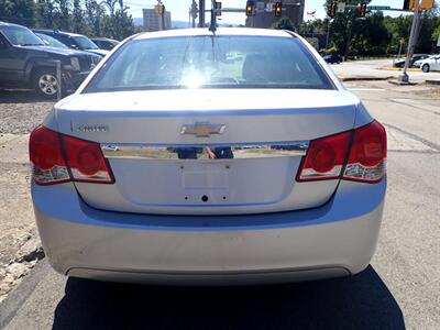 2012 Chevrolet Cruze LS   - Photo 3 - Uniontown, PA 15401
