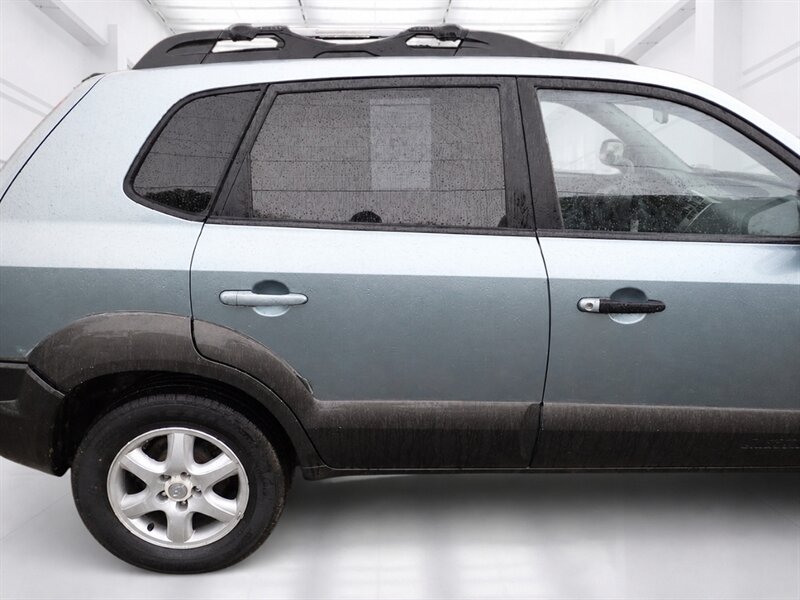 2005 Hyundai TUCSON GLS 4dr GLS   - Photo 23 - Uniontown, PA 15401