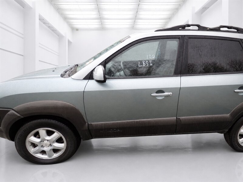 2005 Hyundai TUCSON GLS 4dr GLS   - Photo 20 - Uniontown, PA 15401