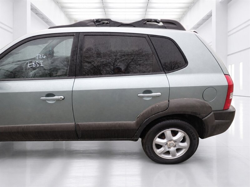 2005 Hyundai TUCSON GLS 4dr GLS   - Photo 25 - Uniontown, PA 15401