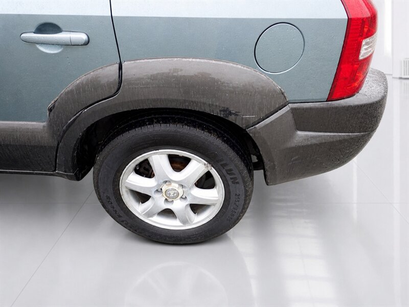 2005 Hyundai TUCSON GLS 4dr GLS   - Photo 21 - Uniontown, PA 15401