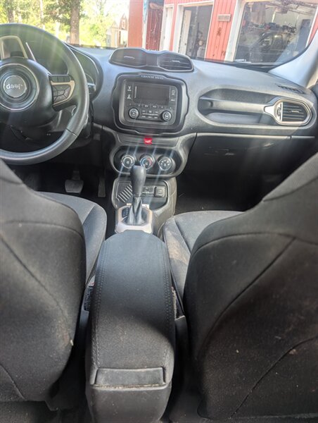 2017 Jeep Renegade Sport - Photo 7 - Houston, MO 65483