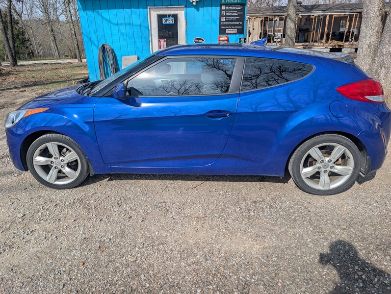 2012 Hyundai VELOSTER - Photo 3 - Houston, MO 65483