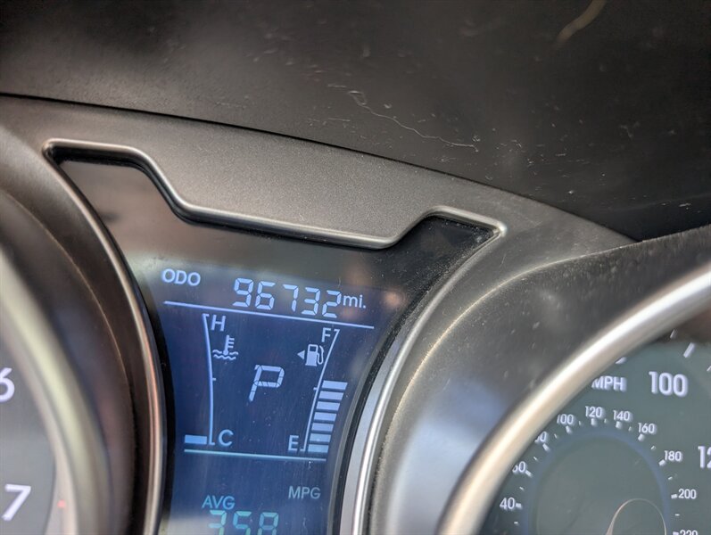 2012 Hyundai VELOSTER - Photo 9 - Houston, MO 65483