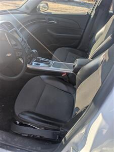 2013 Chevrolet Malibu LT   - Photo 6 - Houston, MO 65483