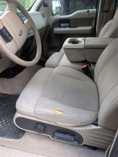 2005 Ford F-150 XLT - Photo 8 - Houston, MO 65483