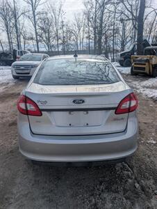 2011 Ford Fiesta SE   - Photo 3 - Houston, MO 65483