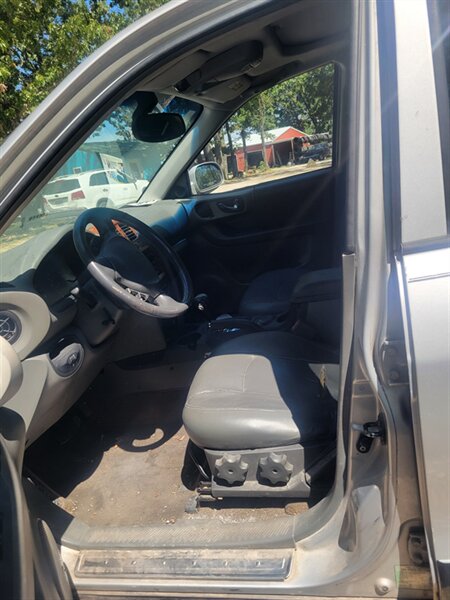 2003 Hyundai SANTA FE GLS - Photo 6 - Houston, MO 65483