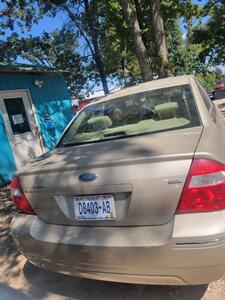 2005 Ford Five Hundred SEL   - Photo 3 - Houston, MO 65483