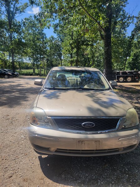 2005 Ford Five Hundred SEL   - Photo 1 - Houston, MO 65483