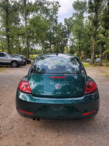 2017 Volkswagen Beetle 1.8T S - Photo 3 - Houston, MO 65483