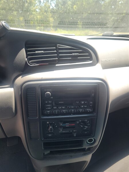 2000 Ford Windstar LX - Photo 7 - Houston, MO 65483