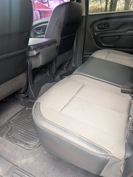 2016 Nissan Titan XD S - Photo 7 - Houston, MO 65483