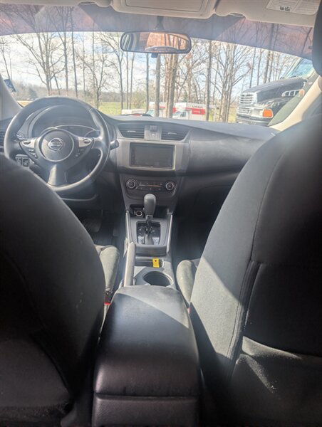 2019 Nissan Sentra S - Photo 6 - Houston, MO 65483