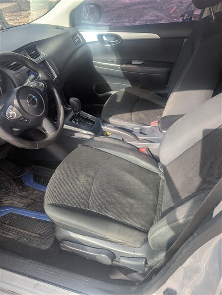 2019 Nissan Sentra S - Photo 13 - Houston, MO 65483
