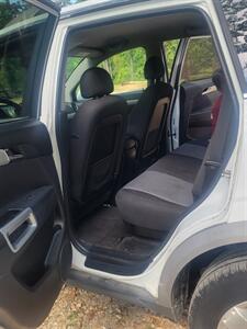2012 Chevrolet Captiva Sport LS   - Photo 6 - Houston, MO 65483