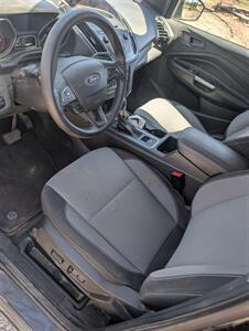 2017 Ford Escape SE   - Photo 7 - Houston, MO 65483