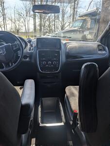 2015 Dodge Grand Caravan SE Plus   - Photo 8 - Houston, MO 65483