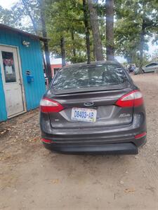 2015 Ford Fiesta SE - Photo 3 - Houston, MO 65483