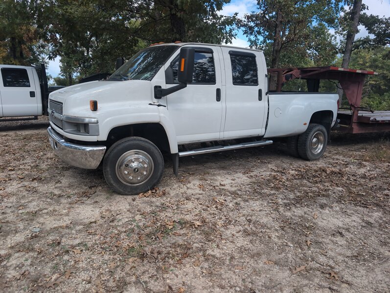 2006 GMC top kick c5500   - Photo 1 - Houston, MO 65483