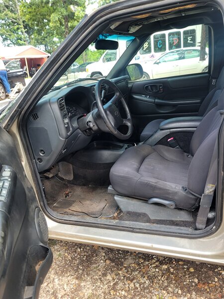 2003 Chevrolet Blazer LS - Photo 3 - Houston, MO 65483