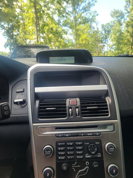 2010 Volvo XC60 3.2 - Photo 9 - Houston, MO 65483