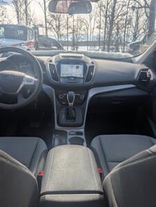 2016 Ford Escape SE   - Photo 7 - Houston, MO 65483