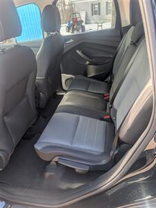 2016 Ford Escape SE   - Photo 6 - Houston, MO 65483