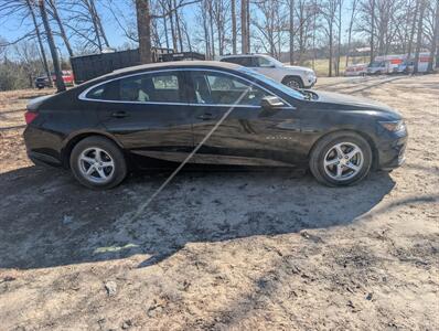 2016 Chevrolet Malibu LS   - Photo 2 - Houston, MO 65483