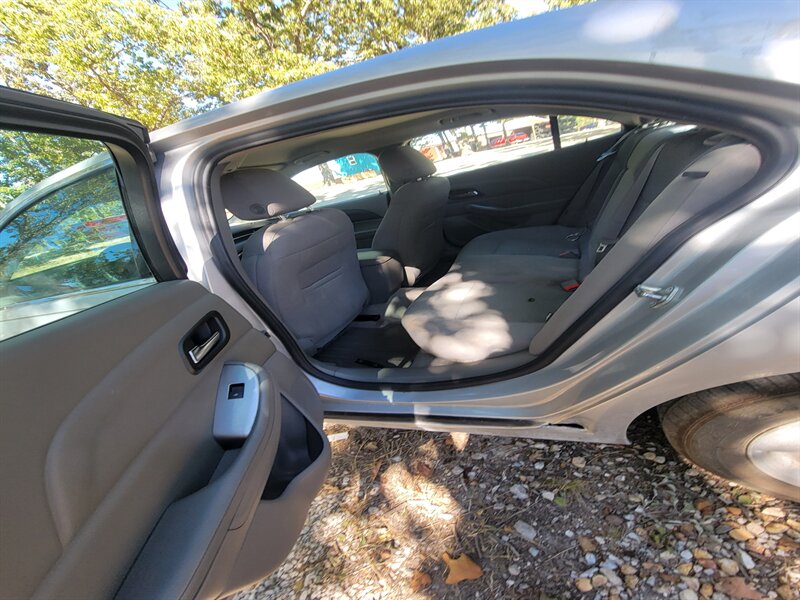 2016 Chevrolet Malibu Limited LS - Photo 5 - Houston, MO 65483