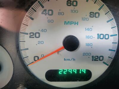 2001 Chrysler Voyager LX - Photo 8 - Houston, MO 65483
