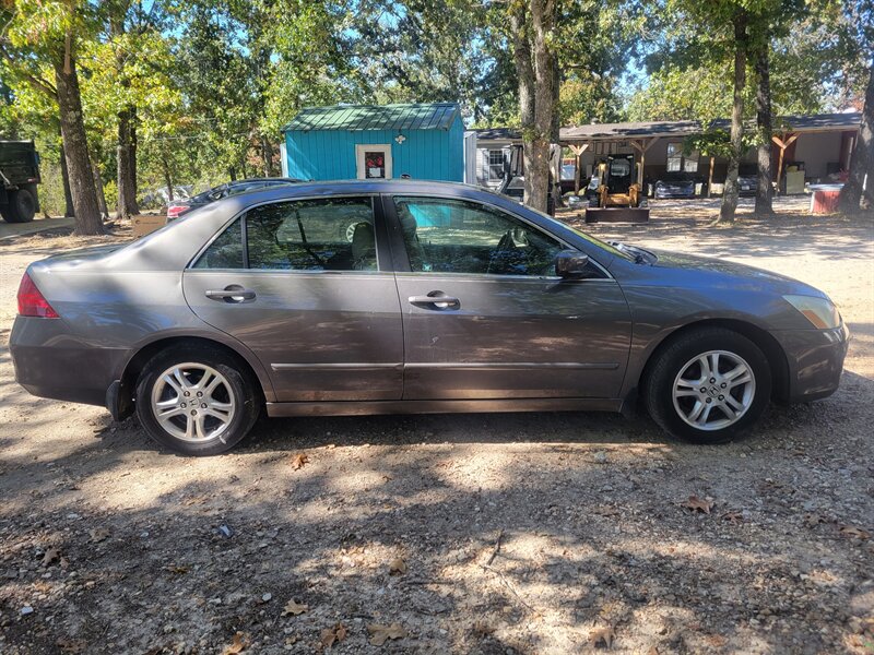 2007 Honda Accord EX-L - Photo 2 - Houston, MO 65483