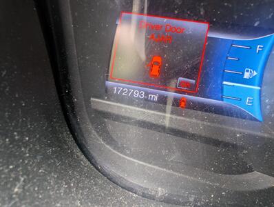 2013 Ford Explorer XLT   - Photo 10 - Houston, MO 65483