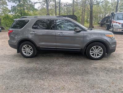 2013 Ford Explorer XLT   - Photo 2 - Houston, MO 65483
