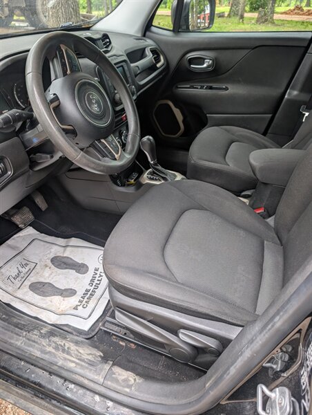 2016 Jeep Renegade Sport - Photo 7 - Houston, MO 65483