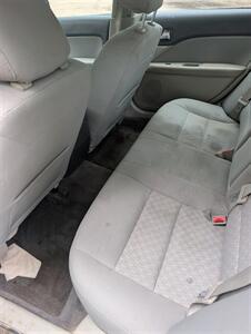2012 Ford Fusion SE - Photo 5 - Houston, MO 65483