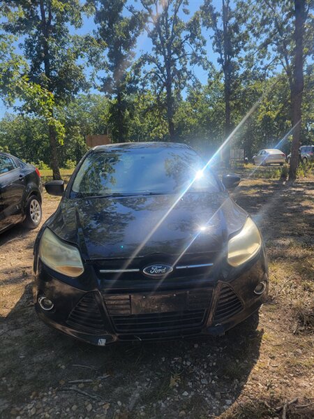 2012 Ford Focus SEL   - Photo 1 - Houston, MO 65483