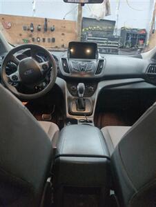 2015 Ford Escape SE   - Photo 6 - Houston, MO 65483