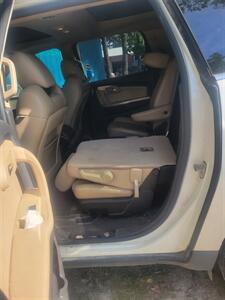 2011 Chevrolet Traverse LTZ - Photo 4 - Houston, MO 65483