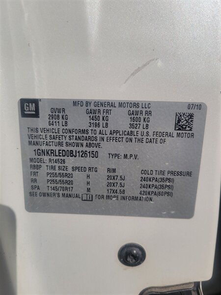 2011 Chevrolet Traverse LTZ - Photo 8 - Houston, MO 65483