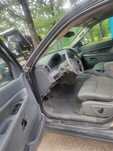 2005 Jeep Grand Cherokee Laredo   - Photo 8 - Houston, MO 65483