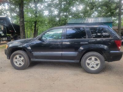 2005 Jeep Grand Cherokee Laredo   - Photo 4 - Houston, MO 65483