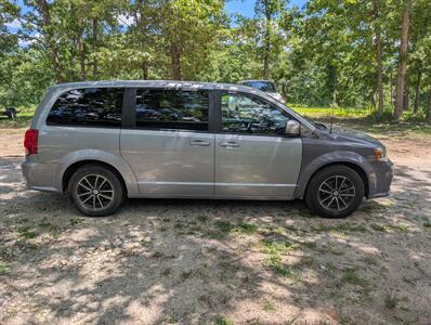 2018 Dodge Grand Caravan SE   - Photo 2 - Houston, MO 65483